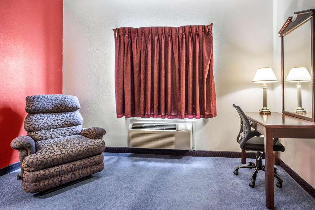 Quality Inn Redgranite Room photo