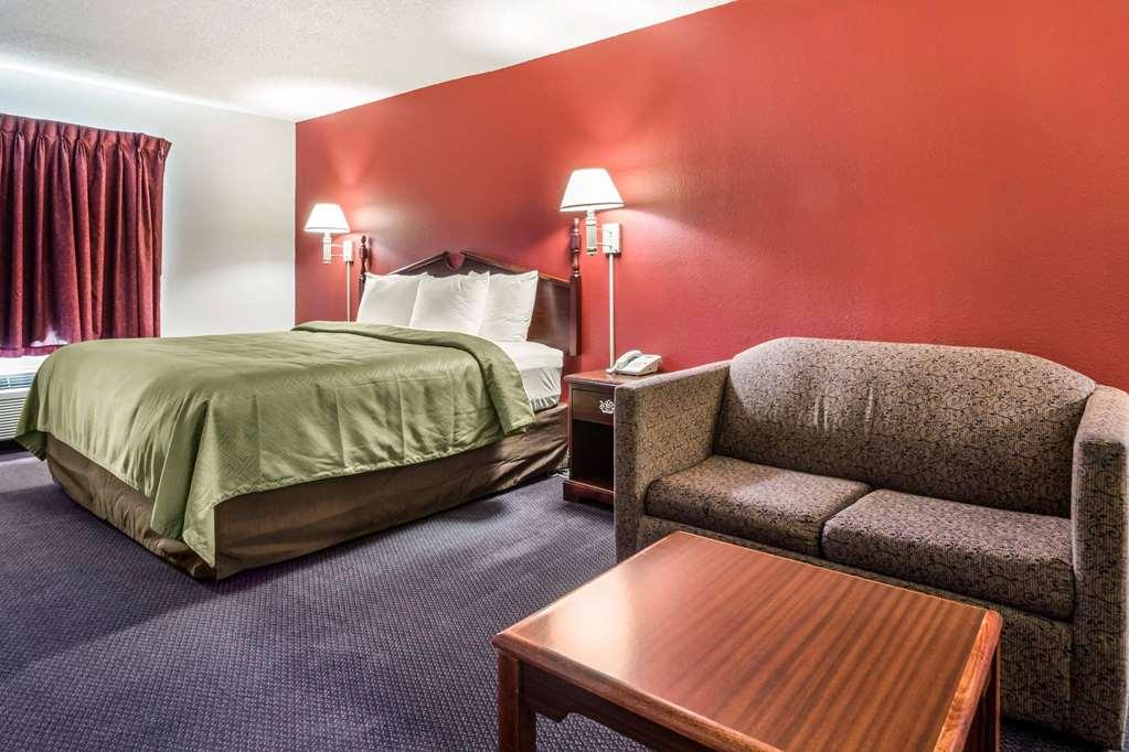 Quality Inn Redgranite Room photo