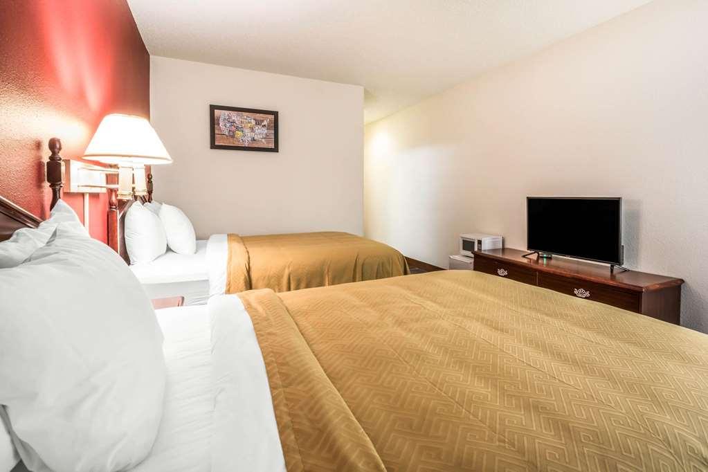 Quality Inn Redgranite Room photo